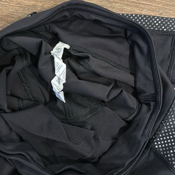 Lululemon Speed Tight Kill the Lights Reflective Reptile size 6 - Picture 5 of 5